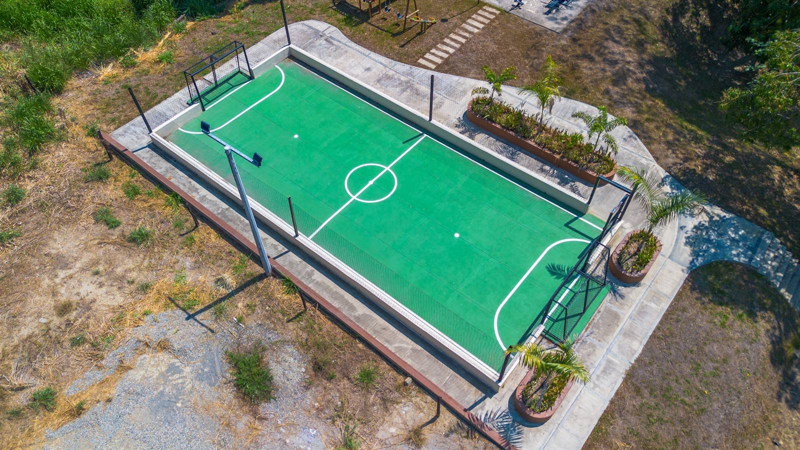 Cancha deportiva vista desde el aire